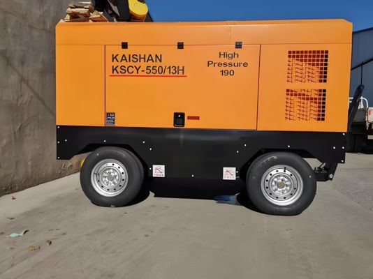 Máy nén không khí vít di động 0,5-2,5Mpa Diesel / Điện 50-400HP